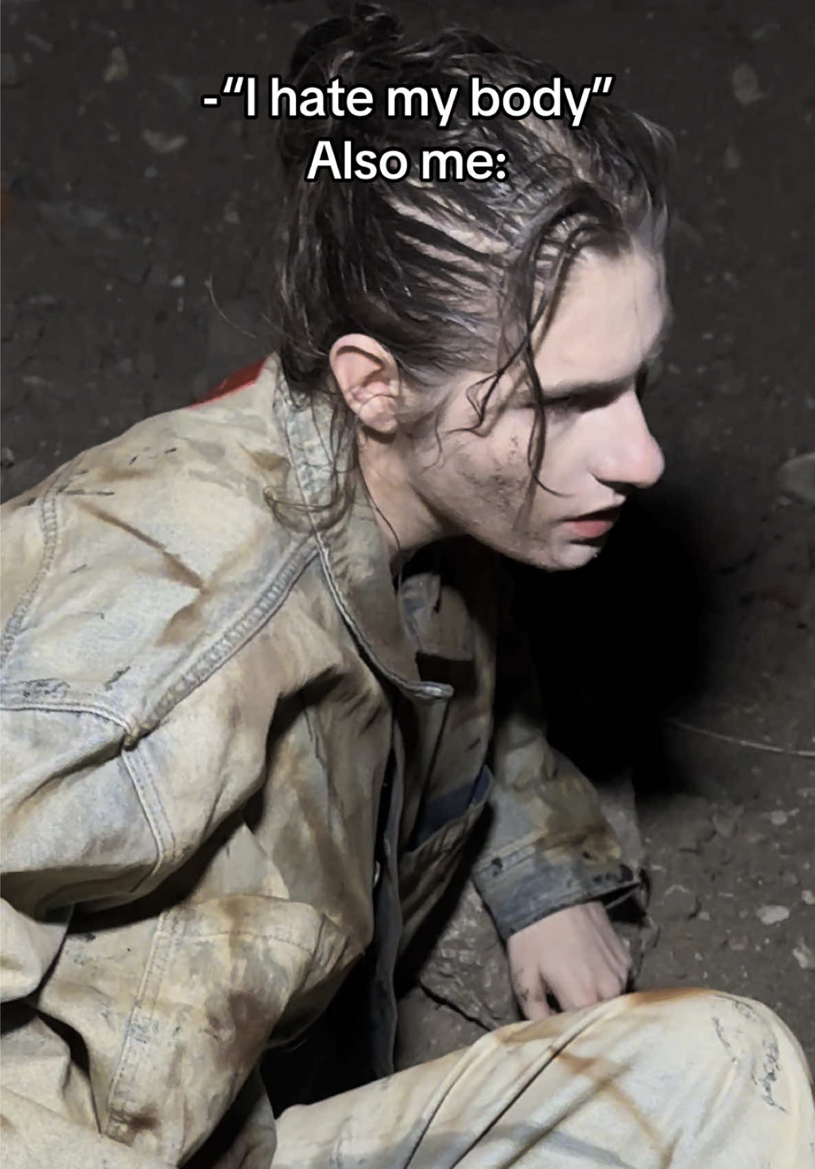 The mud make me feel hot @naomi jon #fashion #GlowUp #bodydismorphia #naomijon #asmr #mudpie #vampy #confidence #model #fashiontok #fashionblogger #editorial 