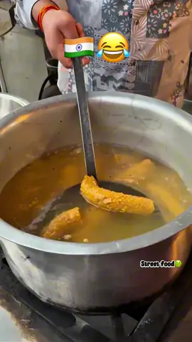 Yay first wala kya ha😂😂#foryou #foryoupage #indianfood #pakistanfood #streetfood🤢 