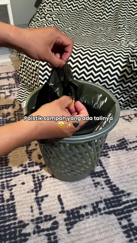 tangan jadi gak takut kotor lagi #plastiksampah #plastiksampahbertali #plastiksampahroll #plastikmurah #plastiksampahroll 