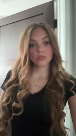 Mmmm #fyp #creatorsearchinsights #lipsync #makeup #trending 