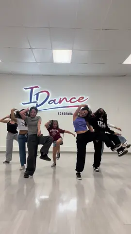 This dance… 🔥🔥🥵 . @Kimmiiz.official (ครูคิม)🇹🇭 #dance #ISIT #tyla #fyp #trend 