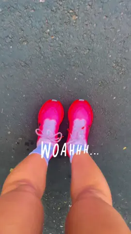 Life lately con mis Vomero Plus 🩷💥 #innovasport #Running #nikerunning #vomeroplus 