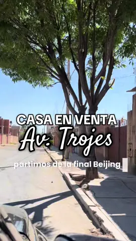 🏡 CASA EN VENTA – CHIMBA GRANDE 📍 A pasos del final de la Av. Beijing y Trojes ¡Aprovecha esta excelente oportunidad para invertir o vivir! ✨ Características: ▪️ Casa medias aguas ▪️ 3 dormitorios ▪️ Living comedor ▪️ 1 baño ▪️ Patio amplio ▪️ Servicios de agua y luz 📐 Terreno: 242.45 m² 📐 Construcción 131 m² ✅ Precio 138.000$us T/C 7  📞 Contáctate al: 76494004 #casaenventa #chimba #autoventa #beijing #casaenventacochabamba 