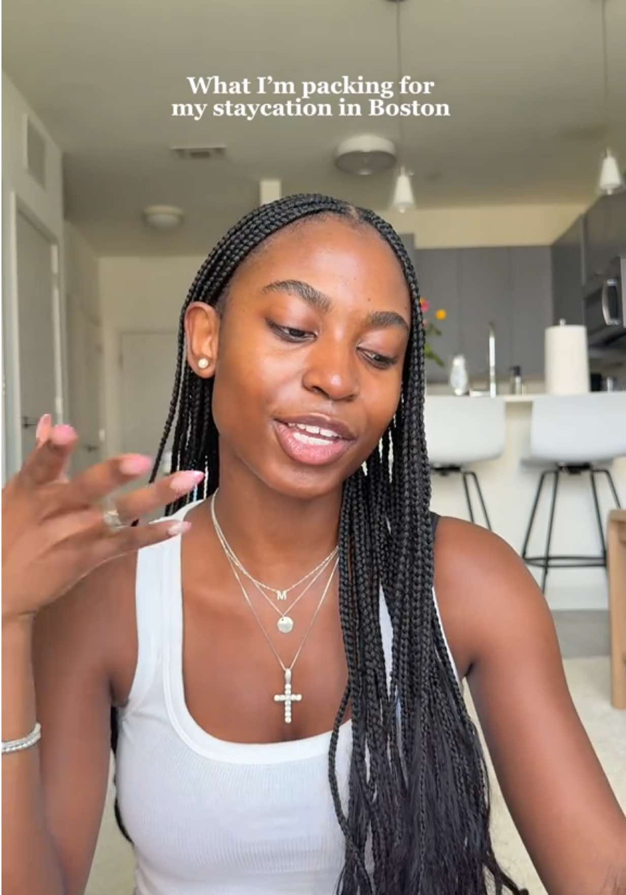 All the clothes, shoes and bags for this weekend ♥️ loved when I did this for Maine so we’re bringing it back! #packwithme #summeroutfits #packing #weekendgetaway  @ZARA @Revolve @H&M @reformation @TONY BIANCO @BÉIS @Mango 