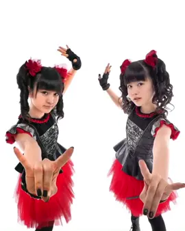 I LOVE MOA 💓 💗  I LOVE YUI 💗💓  Se que la cancion no es de ellas pero les queda perfecto 😣 - - - - - #babymetaledit #babymetal_japan #paratii #foryou #babymetaldeath 