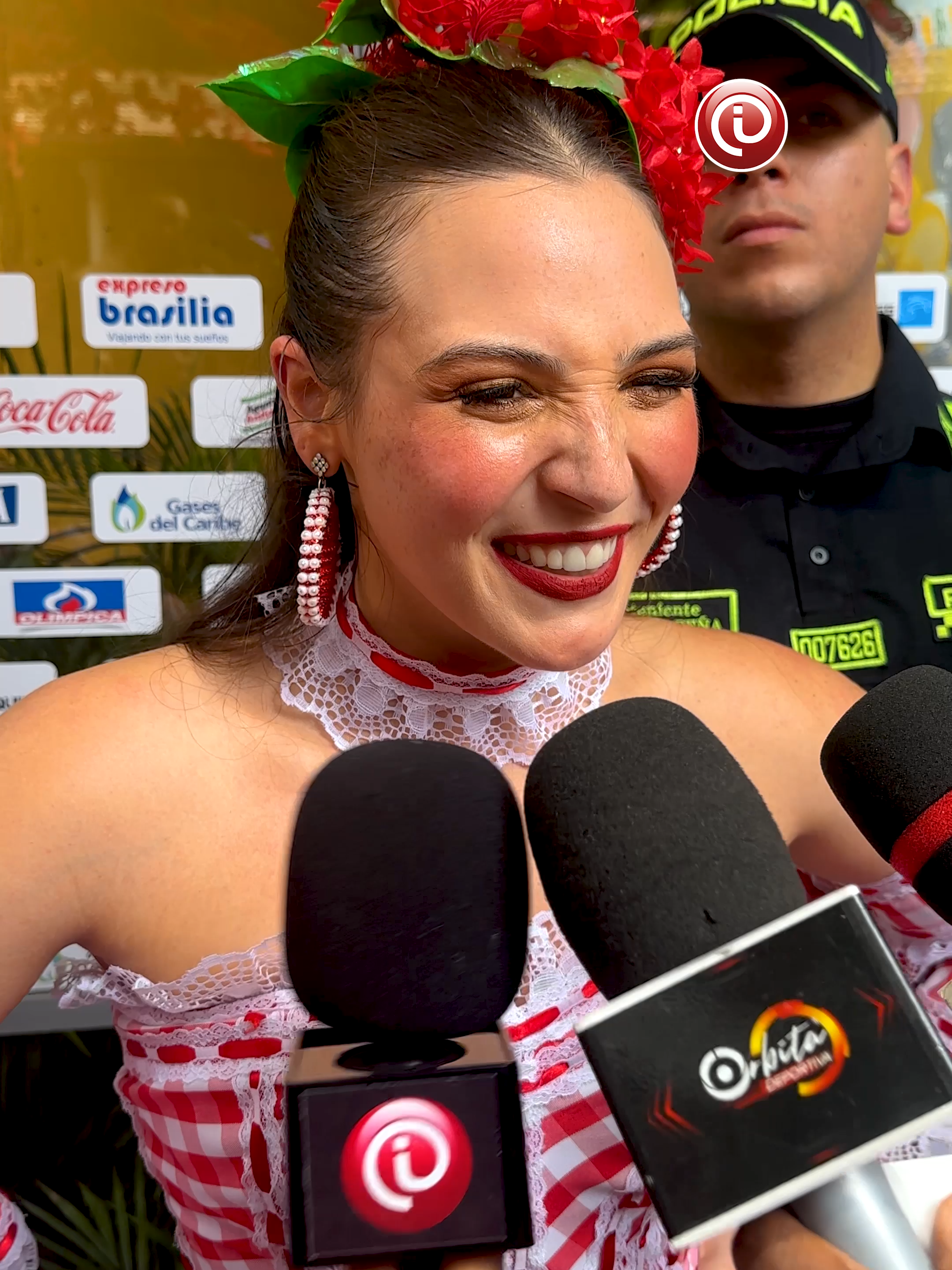 Primeras palabras de Michelle Char a la prensa tras ser elegida reina del Carnaval 2026  #reinadelcarnaval #carnavaldebarranquilla