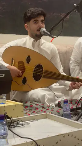 الفنان الجميل @سعود الشمري #جلسة #طرب #محمد_عبدة #عود #حايل 