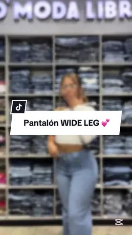 Pantalón WIDE LEG 💕 disponible color azul, celeste y hielo. Solicita catálogo al 941 835 090 📩📱 Somos fabricantes. #fyp #mayoristas #gamarra #jeans #fabricantes 