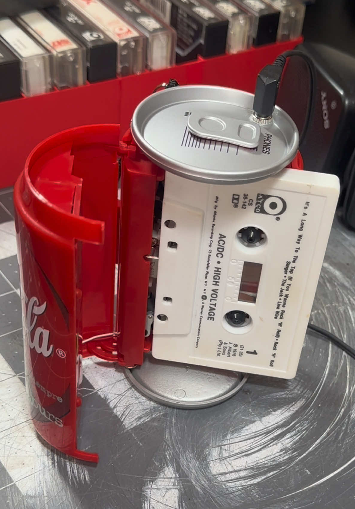 Some more AC/DC out of a Coke can #cassette #vintage  #acdc  #coke #cocacola 