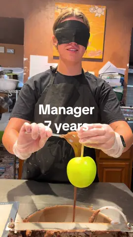 Who did it best?!🍏😭 #challenge #trending #candy #apple #yummy 