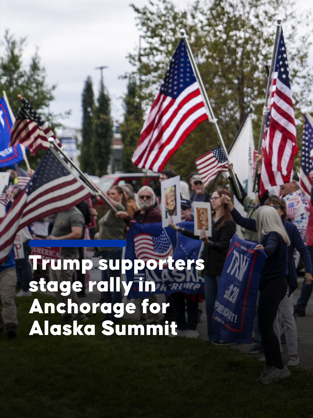 🪧 Trump supporters gathered in Anchorage to show their support Pro-Trump demonstrators carrying banners and American flags gathered in #Anchorage, #Alaska, while US President Donald Trump met with Russian President Vladimir Putin #us #trump #donaldtrump #putin #russia#anadoluagency #anadolu