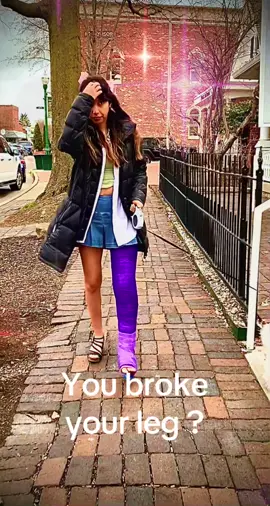 Being in a cast doesn’t always mean you broke a bone . . .#strongwomen #motivate #igotthis #yougogirl#noworries@Irene Cardenas 