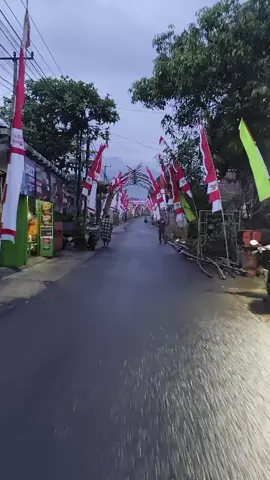 Jalan cigadog leuwisari dengan view gunung galunggung #pedesaansunda #lemburtasik #suasanapedesaan #kabupatentasikmalaya #popsunda 