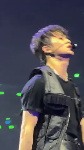 mark if you see this uhhh the kids miss u come home  #marklee #nct127 #nct #nctdream #nctzen 