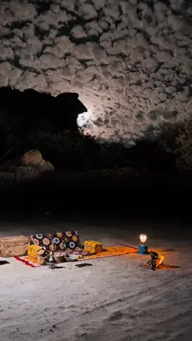 بدر ليل الصيف بيّن وأستدار ‏وليل نجدٍ بالحلاوة يستزيد#اكسبلوررر #قمر #اخر_الليل #CapCut 