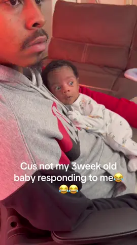Look at him locked in on what’s going on😂🥹Lol So Alert, watching his dad play the game🫶🏽🎮 #fypシ #newbornbaby #almost1month #babyoftiktok #foryoupage 