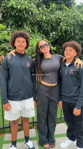 they’re so grown up 🥲 #firstdayofschool #brothers #family #school #highschool 