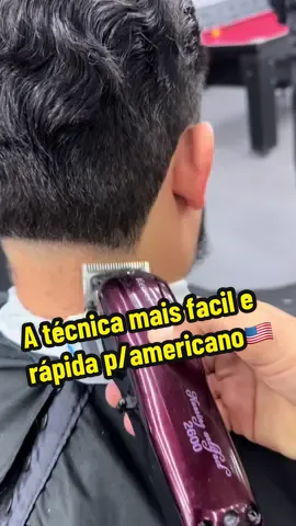 Como fazer corte americano🇺🇸📚passo a passo  Se você tem dificuldade em fazer um degrade limpo e perfeito no seu dia a dia esse passo a passo vai te ajudar muito🔥💈📚✍️ Aproveitei e deixei o link da máquina de usei pra fazer o corte (Kemei 2600,máquina boa e barata excelente pra quem procura preço baixo e qualidade 🤑✅) Link no carrinho 🛒 laranja🟧acima do meu nome✅ Caso você tenha gostado dos outros modelos de máquinas que usei no vídeo,máquina shaver e de acabamento vocês vão encontrar o link delas na minha vitrine✅🤝 Como fazer americano  Como fazer corte americano  Americano tutorial  Barbeiro iniciante  #corteamericano #tutorial #passoapasso #kemei2600 #tiktokshop 