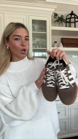 early fall shoe inspo!! 🥨🧸☁️ #falloutfits #fallshoes #adidasspezial #maryjanes #shoes 