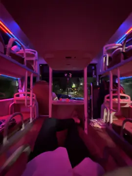 Nhìn cảnh này nhớ lại lúc tết đến xuân về quá kkk #xuhuongtiktok #xengocanh #limousine 