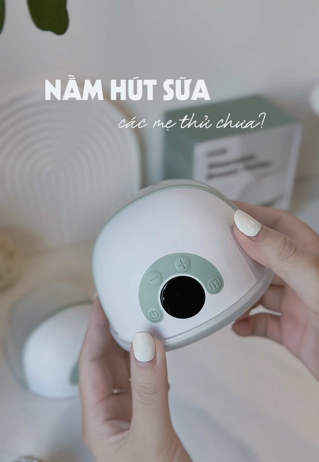 NẰM HÚT SỮA THOẢ MÁI, các mẹ đã thử chưa??? #megialinh #mebimsua #mayhutsua #helalife @Helalife Việt Nam 