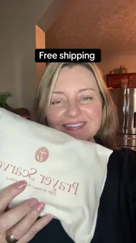 I had never seen a prayer scarf before! This is such a beautiful piece and such great quality! #prayers #pray #Jesus #God #inspirational 