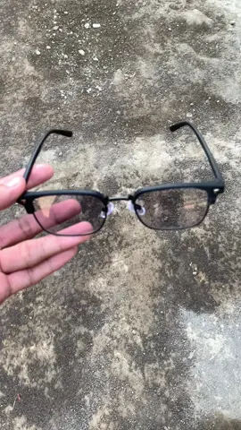 Photochromic eyeglasses! #creatorsearchinsights #eyeglasses 