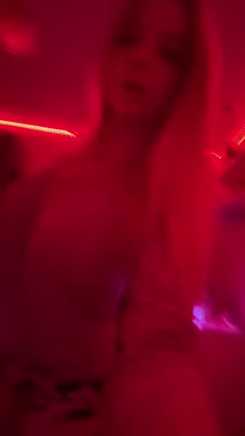 only want me cause i’m famousss😘😘