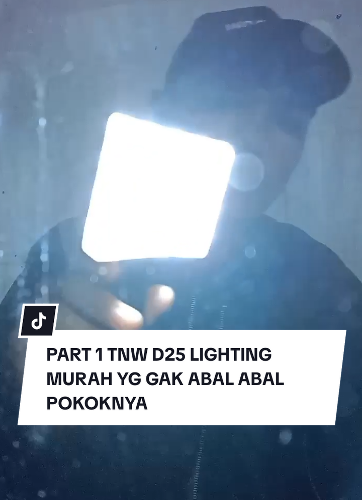 TNW D25 Selfie Light Portable – Bikin Foto & Video Lebih Terang & Jernih!  Susah dapet cahaya bagus saat foto atau video?  Cobain TNW D25 Selfie Light Portable Clip Mini LED Light! Ringan, praktis, bisa dipakai di HP, kamera, bahkan laptop.  Cocok buat konten kreator, meeting online, atau selfie-an biar makin glowing. Klik keranjang kuning sekarang sebelum kehabisan #SelfieLight #TNWD25 #LampuSelfie #PortableLEDLight #LampuFotografi 