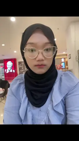 👀