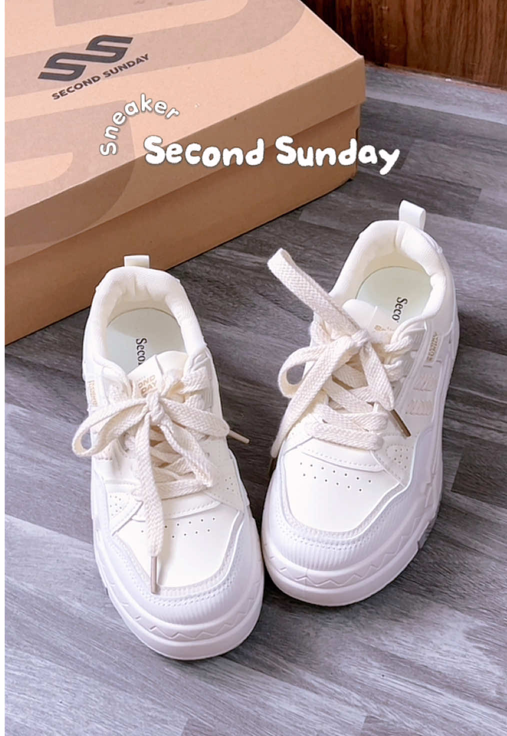 Mê ẻm giày này dữ luônn , xinhh nha màu kem dịu dịu nhẹ nhàng cưngg lắm 🌸🌸 #secondsunday #giaythethaonu #giaysecondsunday #giaythethao #giaythethaonamnu 