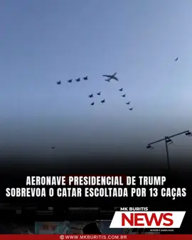 Imagem de aeronave presidencial dos EUA escoltada por 13 caças chama atenção nas redes sociais Uma imagem impressionante está repercutindo nas redes sociais ao mostrar a aeronave presidencial dos Estados Unidos, utilizada pelo ex-presidente Donald Trump, sobrevoando o céu do Catar. O registro foi feito durante a chegada de Trump ao país e evidencia a forte estrutura de segurança que acompanhava o avião. O detalhe que mais chamou a atenção dos internautas foi a quantidade de caças das Forças Armadas Americanas que faziam a escolta: cerca de 13 aeronaves de combate estavam presentes no espaço aéreo. A cena reforça o rigoroso protocolo de segurança adotado em viagens oficiais de líderes mundiais e levanta discussões sobre a dimensão da presença norte-americana no cenário internacional.