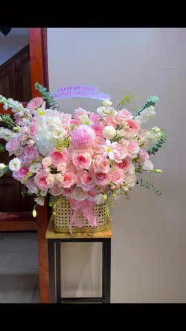 Lẵng hoa  chúc mừng sinh nhật ! Hoa tươi Hà Nội !  #hoatuoihanoi #hoatuoi #familyflower #hoasinhnhat 