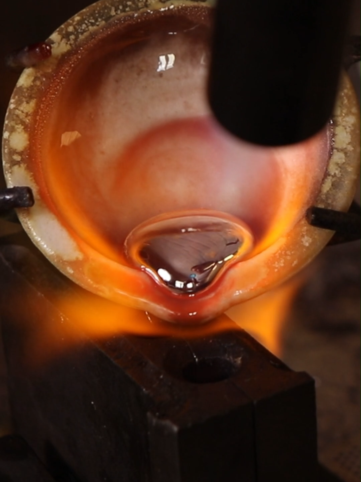 Crafting Stunning silver Anchor Chain - silversmithing jewelry * * * * * * * * * * #Silver #Jewelry #Gold #Bracelet #silversmith #handmadejewelry #Sterlingsilver #Silversmithing #jewelry #jewellery #sterlingsilverjewellery #sterlingsilver #Chain #925 #silversmithing