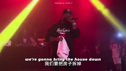 Waiting for our hearts to resonate, waiting for you to understand my metaphor #LiveMusic #Love #Emotions #Music #HeartToHeart