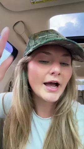 Quick thrift store run ! Stay tuned for my upcoming move muahaha