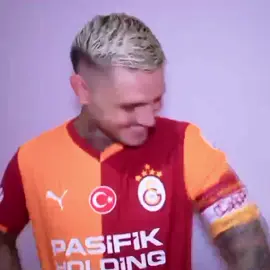 Kızlarına olan sevgisii #galatasaray #mauroicardi #francescaicardi #isabellaicardi #icardifamily 