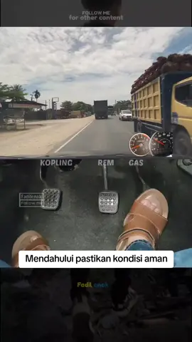 Mendahului pastikan kondisi aman #tutorials #drivinglessons #viral #drivingschool #manualcar 