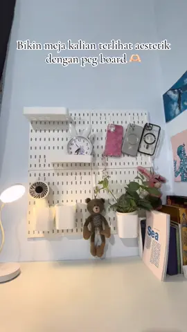Bikin meja belajar kamu jadi aestetik #rakdinding #rakgantung #pegboard 