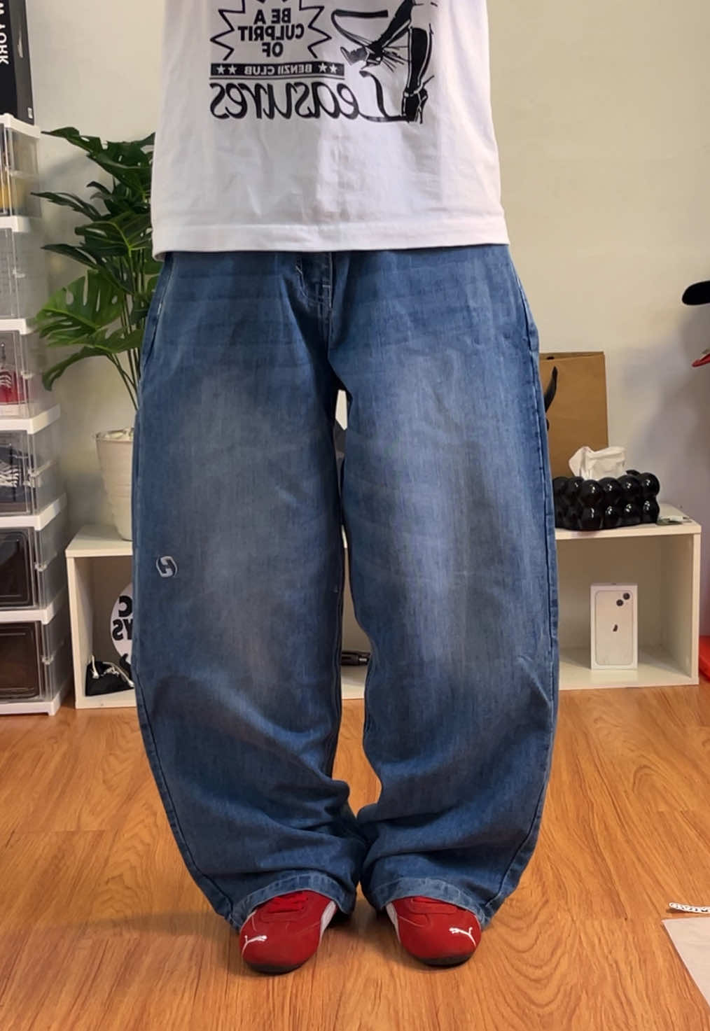 @hailydust #baggy #baggyjeans #celanagombrong #localbrand 