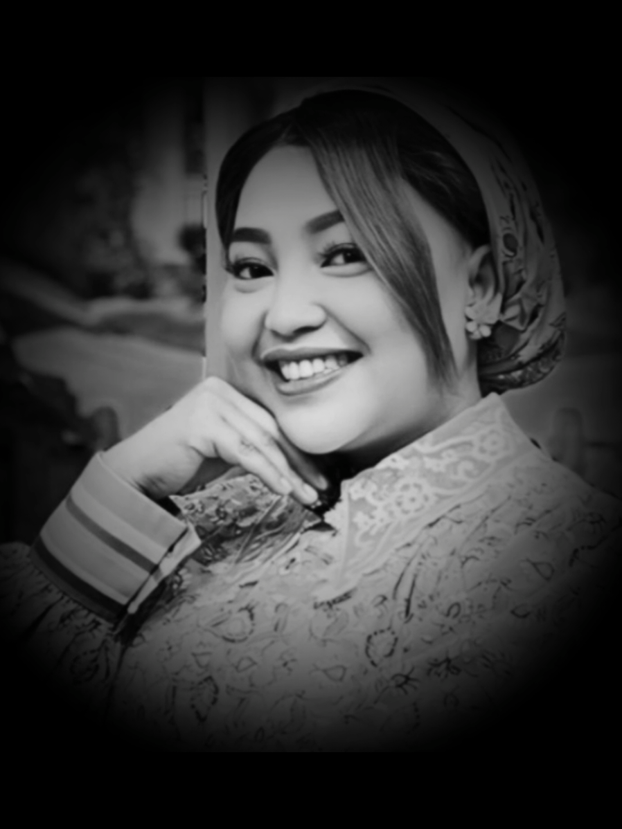 Kamu Bisa Menyelamatkan Nyawamu.. Tapi Kamu Memilih Berkorban demi Dua Buah Hatimu 💙💙💙 ibu Terbaik Mpok ku  Kamu Orang Tulus.. Mpok dukung Karier saya Sampai di titik Hari ini , Tapi Mpok Ga Pernah Mau Saya Cerita Ke siapapun.. Hari ini Maaf Kalo saya Melanggar Janji. dan Saya Ceritakan Ke Orang Orang.. Mpok Alpa Adalah Salah Satu Malaikat yang Allah SWT kirim di Hidup Saya Untuk Menolong Saya TANPA SYARAT.. Husnul Khatimah Mpok ku .. Al Fatihah  ● Man Jadda Wajadda ● Kun Fayakun ● Jangan Ngatur Tuhan ● Jadi Orang Baik Lebih Asik #jhonlbf #selamatjalanmpokalpa 
