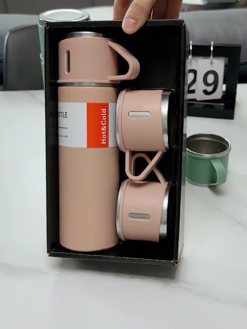 Stainless Steel Vacuum Flask Sett Rs 1350/- For Order WhatsApp: 0315-0846685  Kitchen in China Home Appliances Home Gadgets Kitchen Gadgets #HomeGadgets #KitcheninChina #KitchenGadgets #HomeAppliances #GadgetsAvailable 