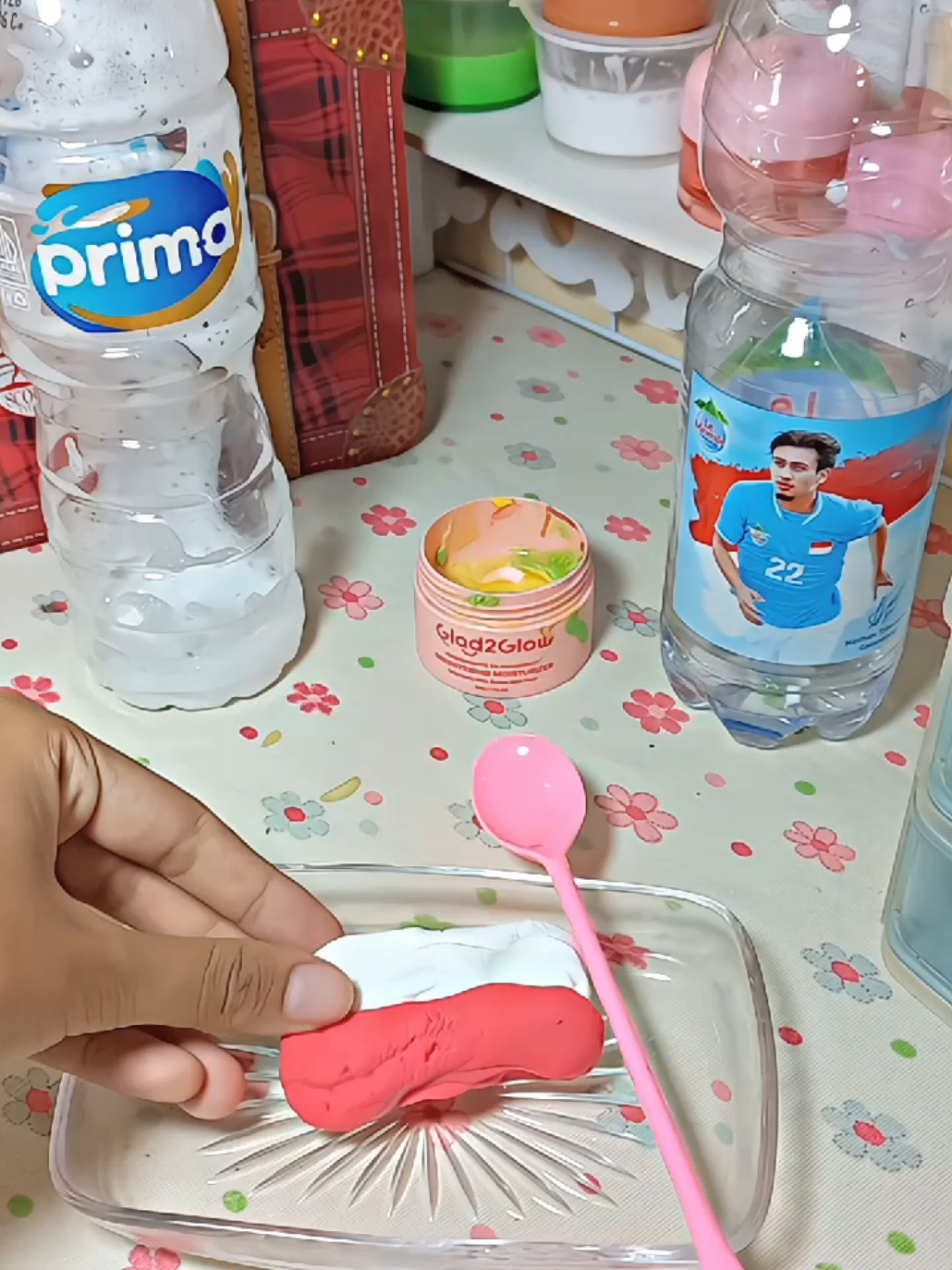 Membalas @puteri.hanis1 merah putih next warna apaa yaww #slime #clay #fyp 