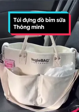 Gọn hơn bao nhiêu khi có cái túi nè. Chứ bình thường mỗi lần đi khám đi tiêm là cứ lộn tung lên.  Túi nè gọn, nhiều ngăn, và cũng xinh xẻo cho các mom muốn mang con đi chơi nhen!  #tuimebimsua #mebimsua #tuixach #xuhuong 