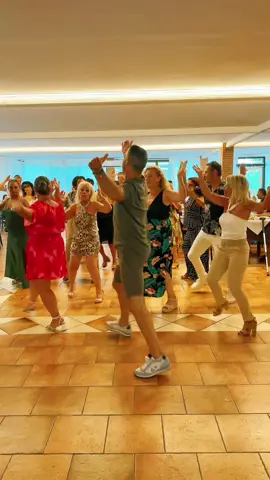 Yaxsi Olar #yaxsiolar #uzeyirmehdizade #turkey🇹🇷 #turkish #azerbaijan #azerbaycan #dc #perte #foryou #pourtoi #parati #socialdance #paolomarincolo 