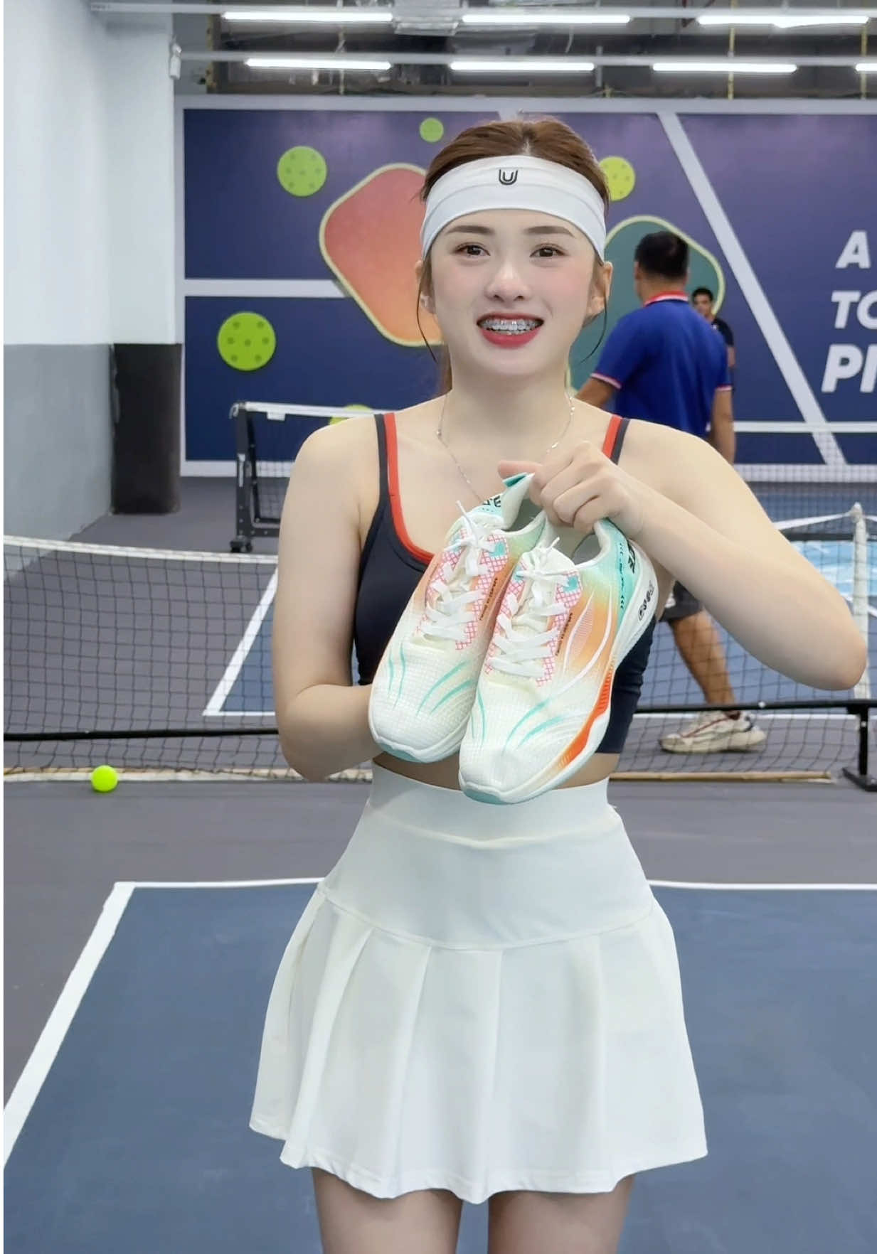 Giày thể thao nam