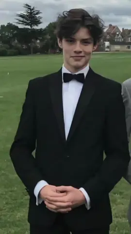 fine shyt  #louispartridge #4u #trending #fyp #princessbubblegum 