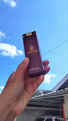 Royal Bio adalah suplemen herbal alami yang di formulasikan khusus dari bahan-bahan pilihan untuk membantu menjaga kesehatan jantung dan sirkulasi darah. Produk ini mengandung ekstrak herbal seperti daun sirsak, pagagan, bawang putih, dan sambiloto, yang telah di kenal luas dalam dunia herbal Indonesia. ✅ Membantu menjaga fungsi jantung tetap optimal. ✅ Mendukung sirkulasi darah agar tetap lancar. ✅menjaga daya tahan dan vitalitas tubuh secara alami. ✅ Cocok digunakan sebagai pendamping hidup sehat.#royalbio #royalbioasli #royalbioherbal 