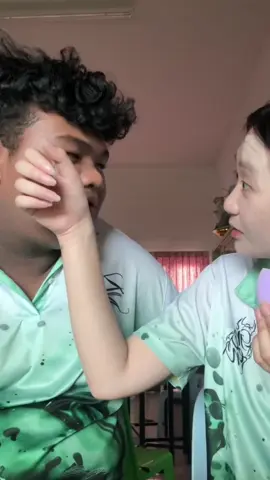 ลงรองพื้นยังไม่เสร็จเลยยยกันแดดซึมแล้วววว #theoriginote #SPFbutMakeItGel