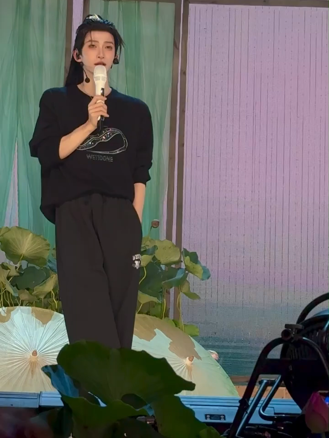 Nhà có em bé đáng yêu như bạn thân trò chuyện quá là cưng luôn #LưuVũ #liuyu #lvf824 #刘宇